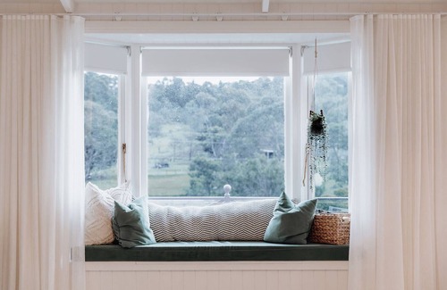 Lindisfarne House | Flagstaff Estate — Luxury Hobart Retreat, Pool+Spa