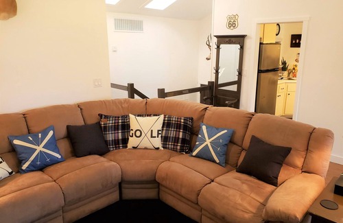 Flagstaff Condo | Flagstaff Golf Course Condo - 9th Green of Continental Country Club