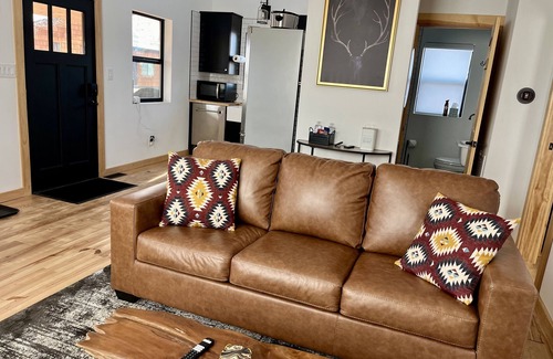 Flagstaff House | Flagstaff pet friendly cabin fenced on >2 acres w/grill, porch & mountain views!