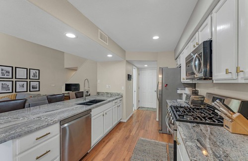 Woodlands Village House | Flagstaff Ponderosa Pines
