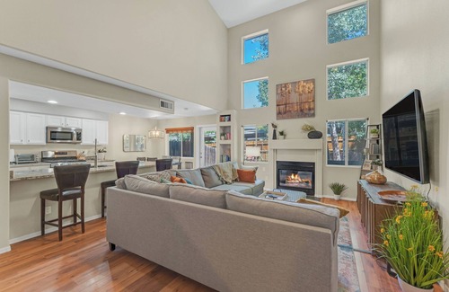 Woodlands Village House | Flagstaff Ponderosa Pines