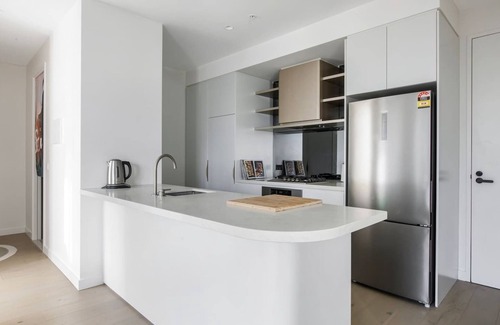 West Melbourne Apartment | Flagstaff Stanley Experience Cityscape Simplicity