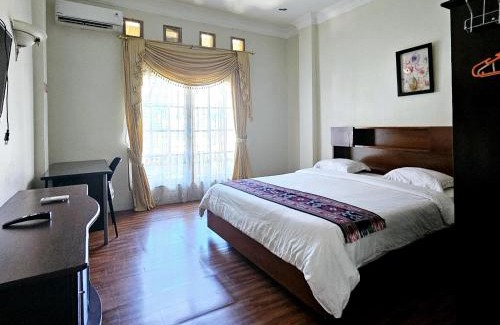 Padang House | Flamboyan House