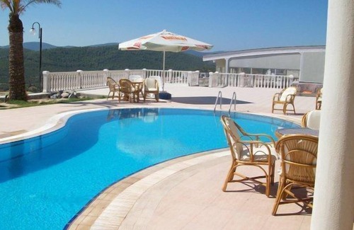 Bogazici Apartment | Flamingo 32, 2 bed private 1st floor home