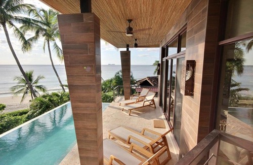 Playa Flamingo House | Flamingo Beachfront with Pool and Views from Every Room