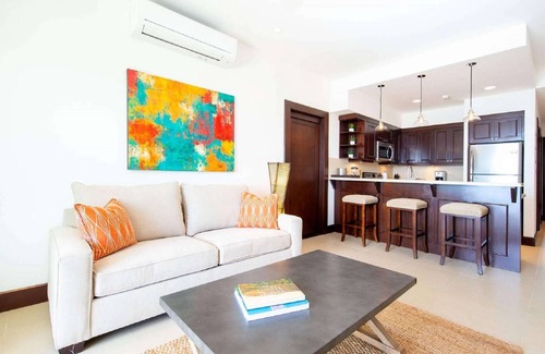 Playa Flamingo Condo | Flamingo Bliss: Ocean-View Condo in Luxury Complex - 360 Splendor 204