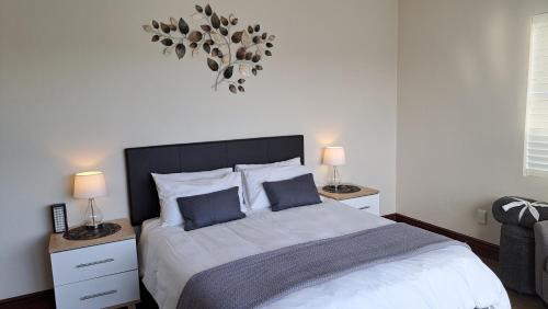 Fisherhaven House | Flamingo Haven