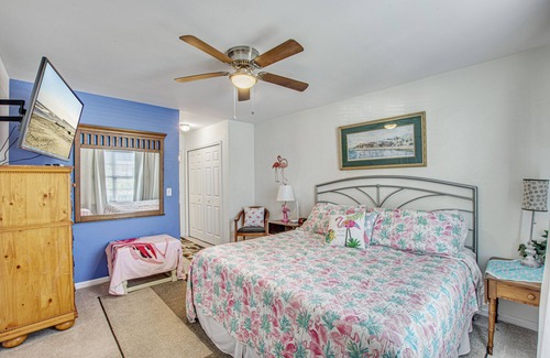 Charleston House | Flamingo Roost Townhome near Charleston