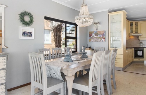 Yzerfontein House | Flamingo Uitsig 17 - Four Bedroom House, Sleeps 8