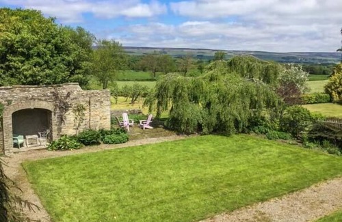 West Burton Cottage | Flanders Hall