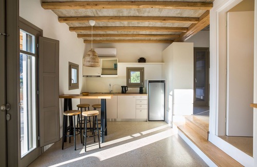 Kamares Villa | Flaros Village