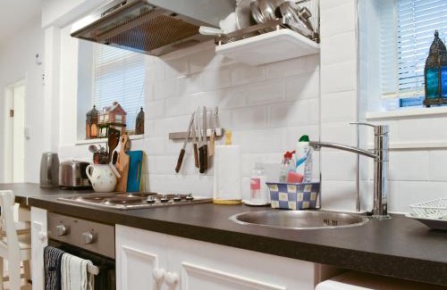 Lowestoft House | Flat 1 Garden View - Ukc4221