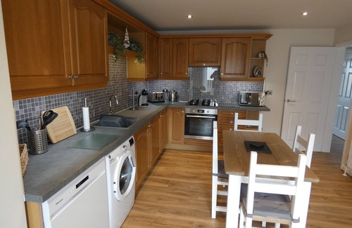 Knott End-on-Sea Cottage | FLAT 1, SANDRIDGE COURT, country holiday cottage in Knott End-On-Sea