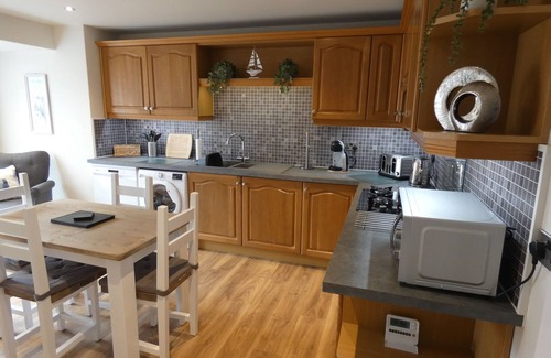 Knott End-on-Sea Cottage | FLAT 1, SANDRIDGE COURT, country holiday cottage in Knott End-On-Sea