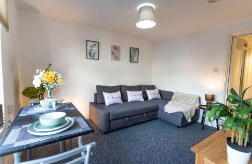 Easton Apartment | Flat 1 Sunnyside Contractor Long Stay by ShortStayUK