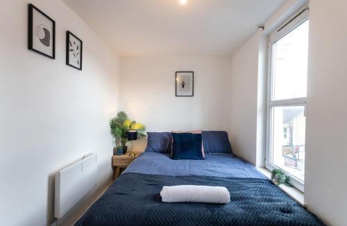 Easton Apartment | Flat 1 Sunnyside Contractor Long Stay by ShortStayUK