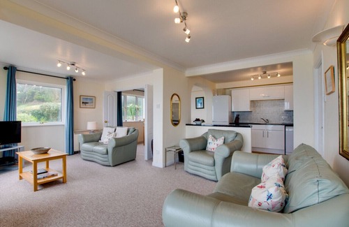 Putsborough Apartment | Flat 18 Clifton Court