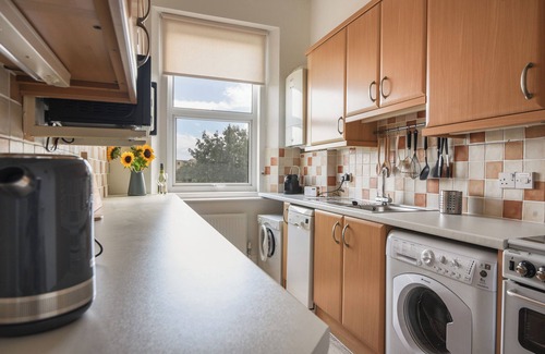 Seaton Cottage | FLAT 2, 10 SEAFIELD ROAD, family friendly in Seaton, Devon