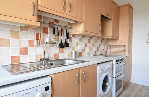 Seaton Cottage | FLAT 2, 10 SEAFIELD ROAD, family friendly in Seaton, Devon