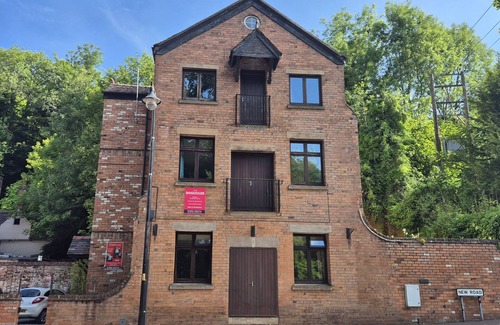 Coalbrookdale Cottage | FLAT 3, THE OLD BAKEHOUSE, family friendly in Ironbridge