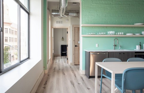 Traverse City Condo | Flat 304 Front and Union