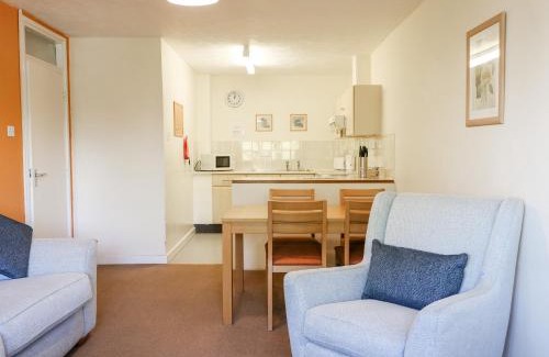 Littlehampton House | Flat 33 - Marine Court