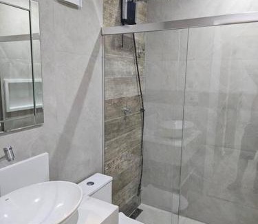 Riviera de Sao Lourenco Apartment | Flat Amarilis em Riviera de São Lourenço, Completo, com Serviço de Hotelaria, Enxoval e Arrumação