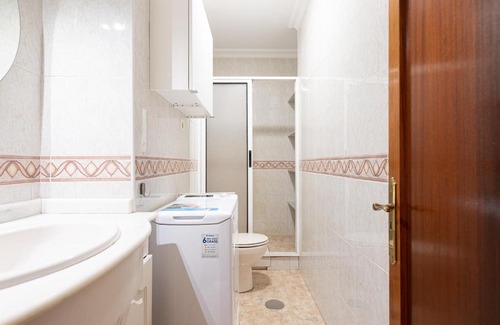 Las Palmas de Gran Canaria Apartment | Flat close to Santa Catalina Park and Las Canteras