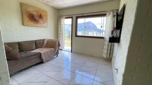 Alto Esplanada Apartment | Flat com vista espetacular 2 banheiros 3 quartos área central-cozinha completa-AR- casais - grupos ou familias ou empresas