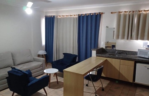 Centro Apartment | Flat completo no centro de Araxá - 901