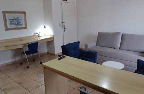 Centro Apartment | Flat completo no centro de Araxá - 901