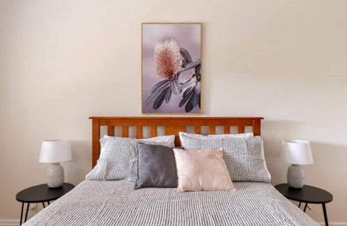 McLaren Flat House | Flat Creek Retreat - McLaren Flat - 5 Bedrooms - NOTE; CHARGE IS PER BEDROOM