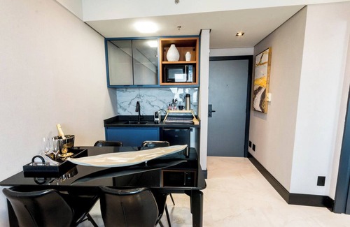 Alphaville Industrial Apartment | Flat equipado em ótima localização, Wi-Fi e lazer