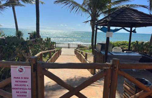 Jenipabu Apartment | Flat Guarajuba - 3 quartos 2 andar à Beira Mar - pé areia - governança com arrumadeira e Wi Fi inclusos