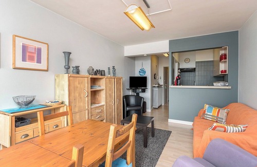 Blankenberge Apartment | Flat in Blankenberge with Marina Views