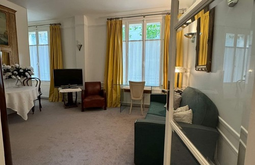 Auteuil Apartment | Flat in Paris, 16th Arr.