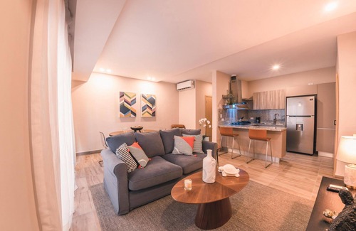 Downtown Santo Domingo Apartment | Flat in Piantini With Breakfast Included 203