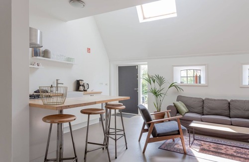 Workum Apartment | Flat (max 4 pers) in former farmhouse within walking distance of Workum centre