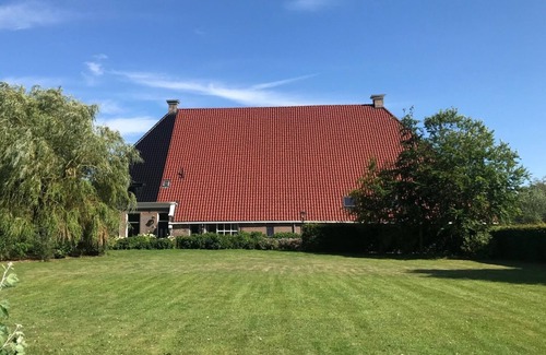 Workum Apartment | Flat (max 4 pers) in former farmhouse within walking distance of Workum centre