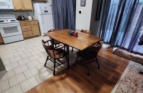 Bloomington House | Flat on Westwood