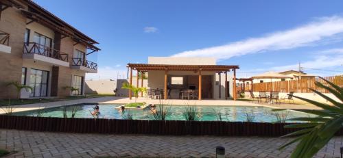 Caueira Apartment | Flat Praia da Caueira - Flat com piscina a 100m da praia