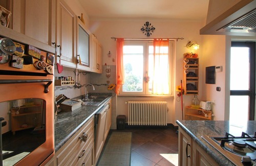 Montignoso Apartment | Flat with beautiful Sea View in Tuscany