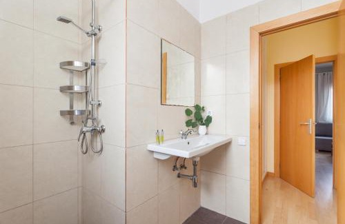 Sants-Badal Apartment | Flateli Roger 16