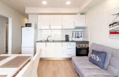 Patalavaca Apartment | Flatguest Danubio + Sea view + Pool + Beach