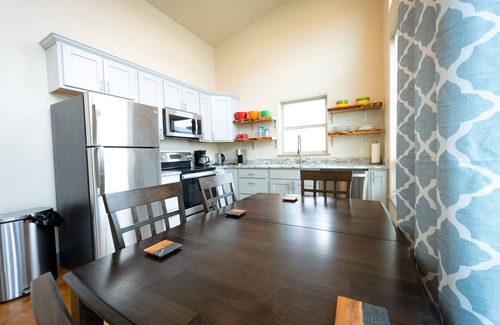 Dayton House | Flathead Lake Cabin with Water Views and Lake Access! Pet Friendly, Cabin 4