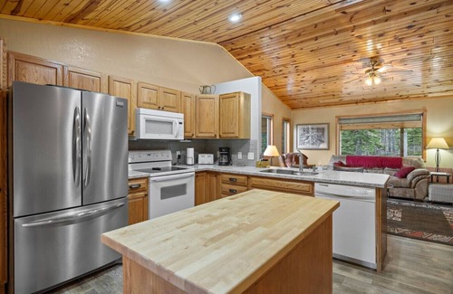 Lead House | Flatiron Lodge, Hottub, Secluded