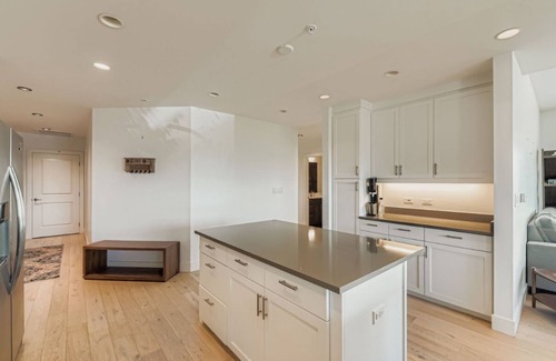 Central Boulder House | Flatiron View 2BR with Rooftop Pool