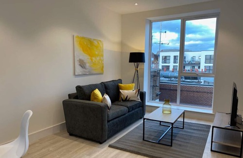 Fleet Apartment | Fleet Heights Apartment Five