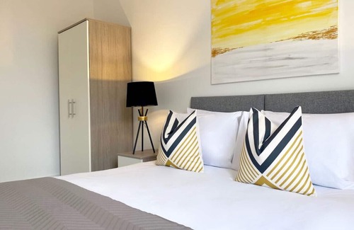 Fleet Apartment | Fleet Heights Apartment Six