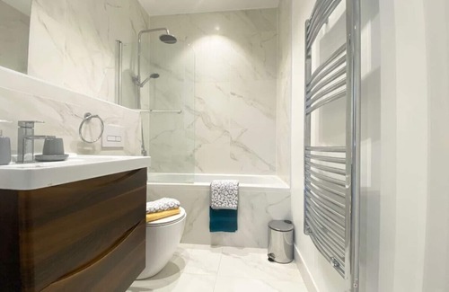 Fleet Apartment | Fleet Heights Apartment Ten